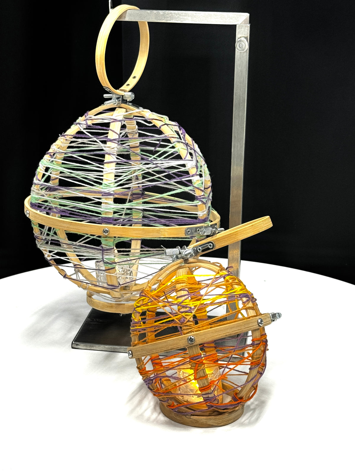 Upcycle Hoop Lamp(Green x purple Thread)
