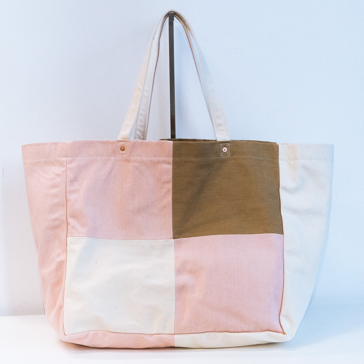 "Art in Wan Chai" Tote Bag Designed by Fong Tsz Ho